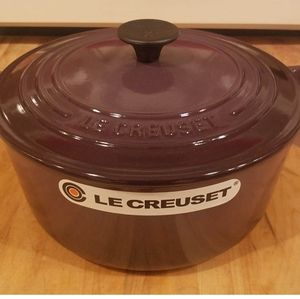 3.5 Qt. Le Creuset Dutch Oven, Cassis